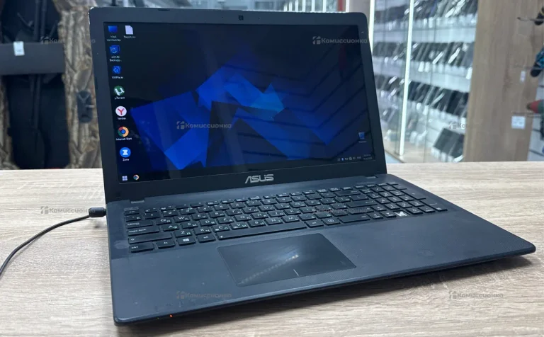 Ноутбук asusx552e