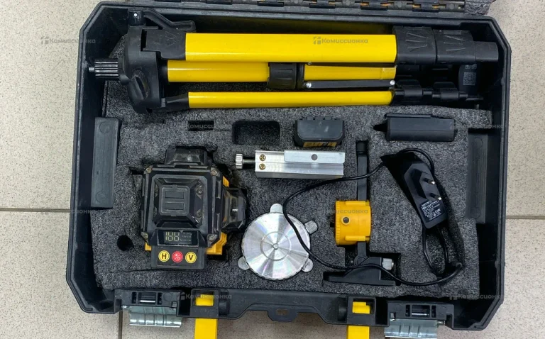 Лазерный уровень Dewalt (реплика)