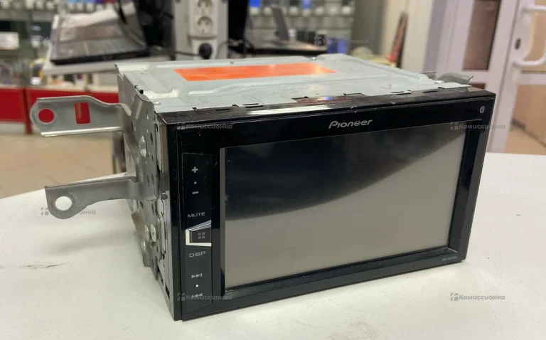 Автомагнитола Pioneer MVH-AV290BT