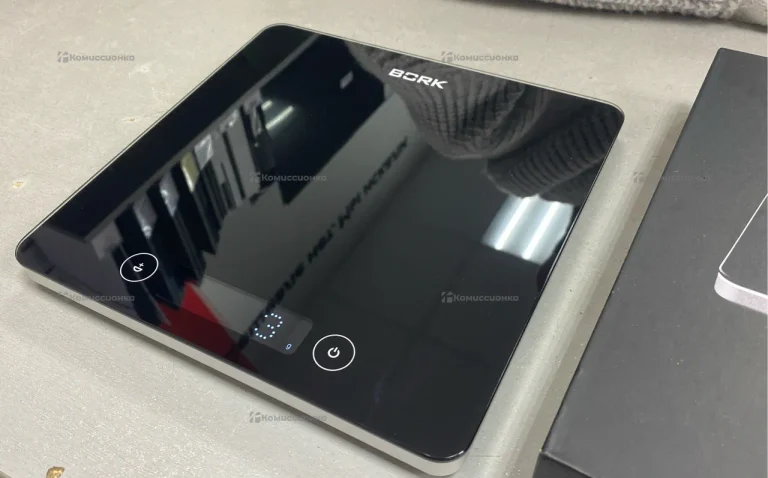 Весы кухонные Bork N780