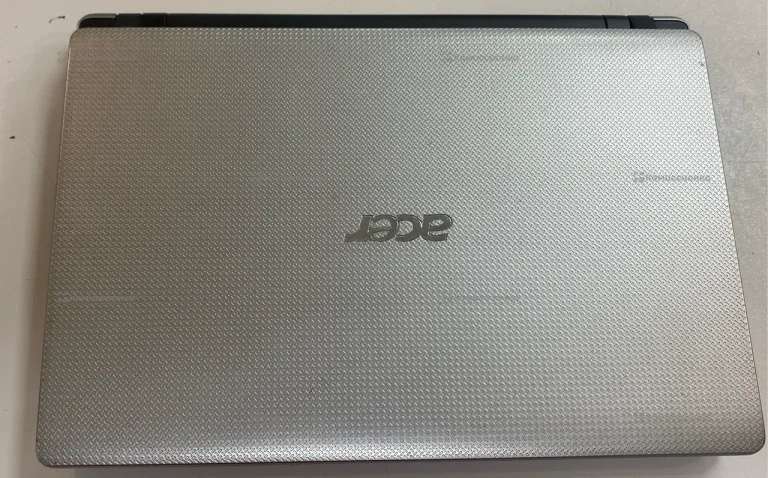 Ноутбук  aspire one 721