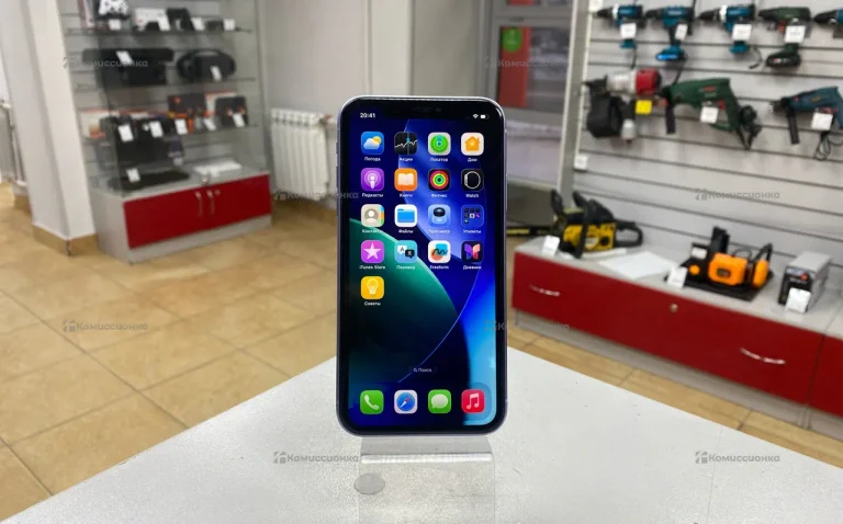 Apple iPhone 11 4/64 ГБ