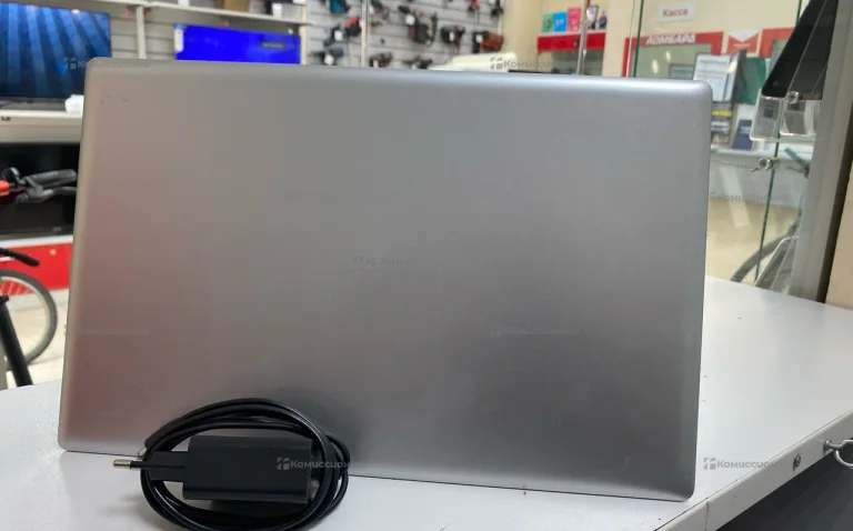 Ноутбук  Intel p142