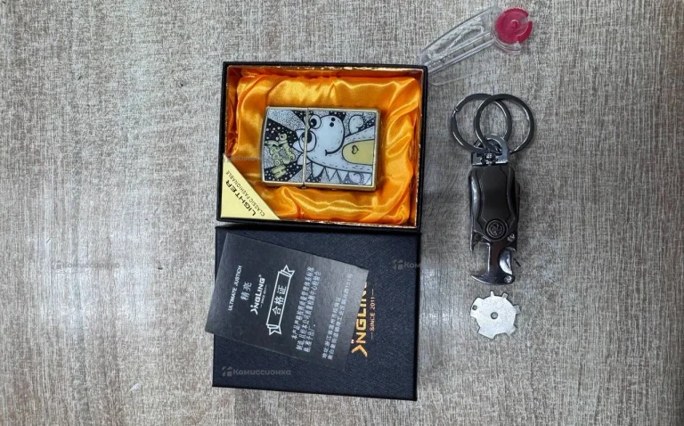 Комплекте из двух зажигалок дракон+танк