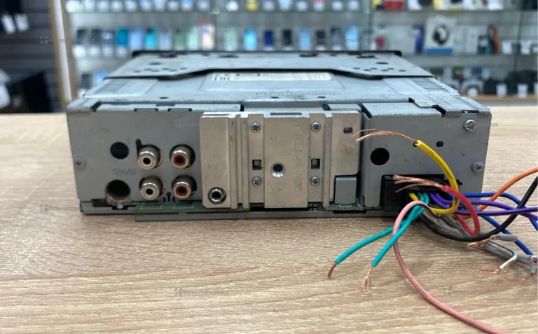 Автомагнитола Alpine CDE-190R