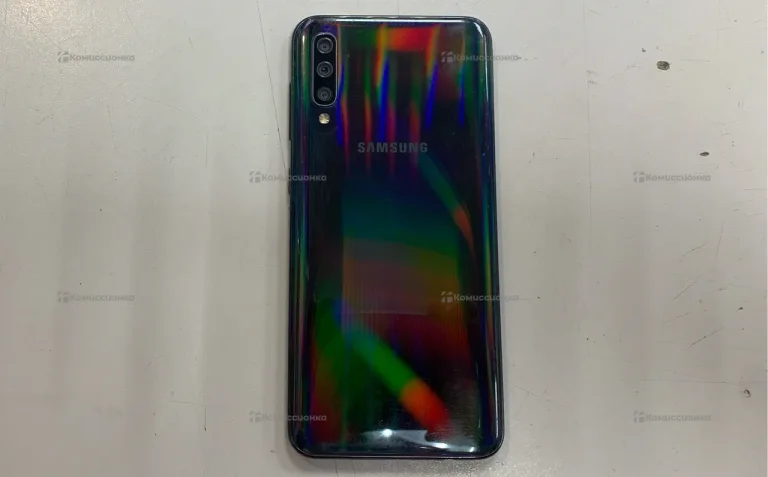 Samsung Galaxy A50 4/64 ГБ