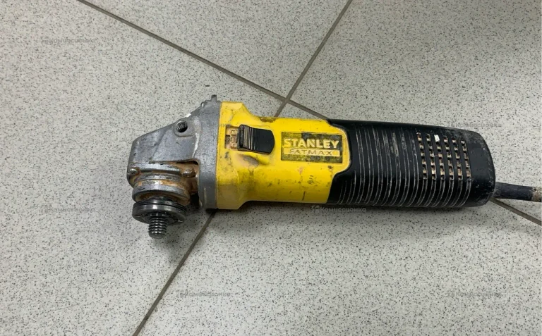 УШМ Stanley FMEG725