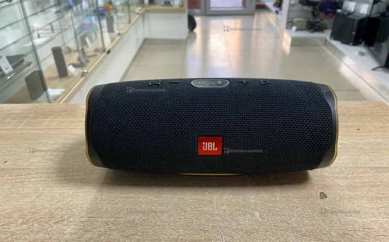 Колонка  JBL Charge 4