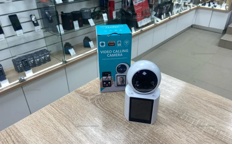 Видеокамера с веб экраном