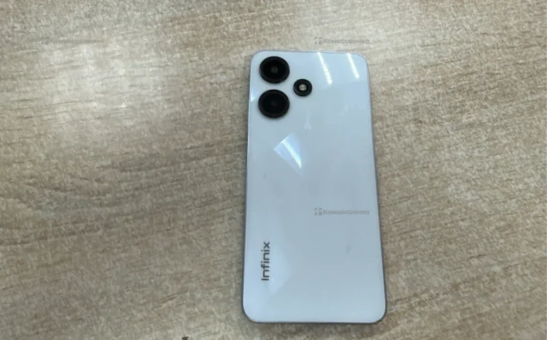 Infinix Hot 30i 4/64 ГБ