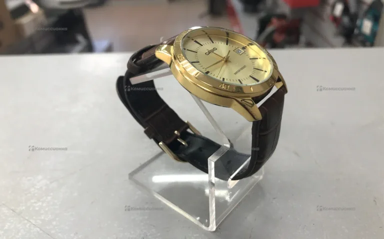 Часы  Casio