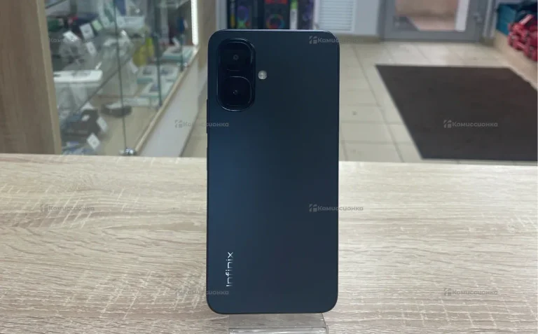 Infinix SMART 10 3/64 ГБ
