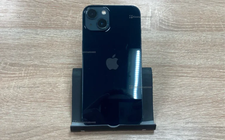 Apple iPhone 13 4/128 ГБ