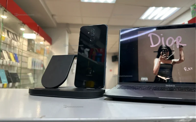 Huawei Mate 20 lite 4/64 ГБ