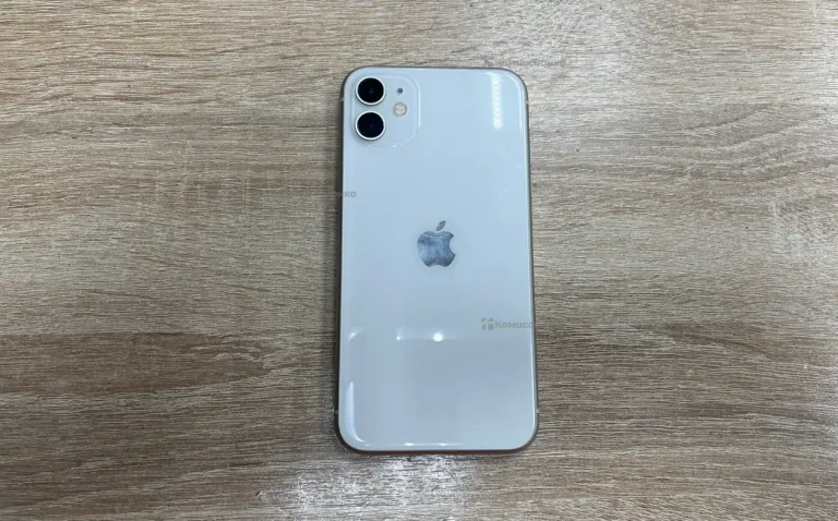 Apple iPhone 11 4/128 ГБ