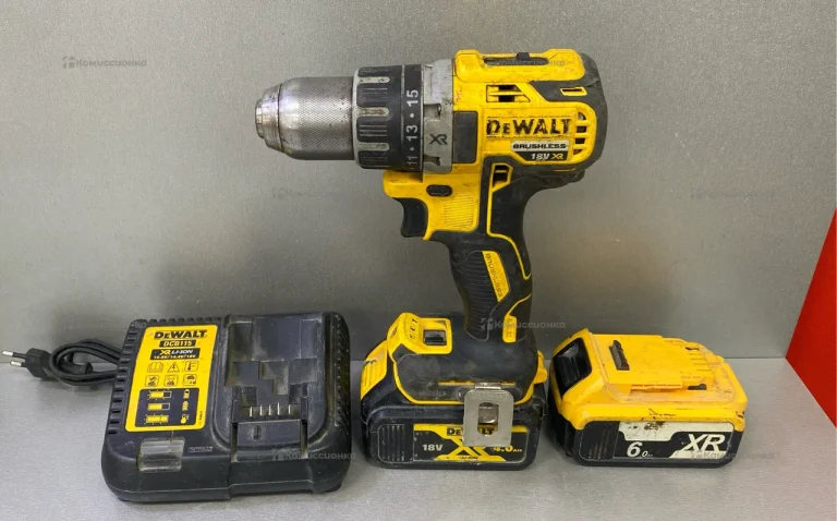 Дрель-шуруповерт dewalt DCD791D2