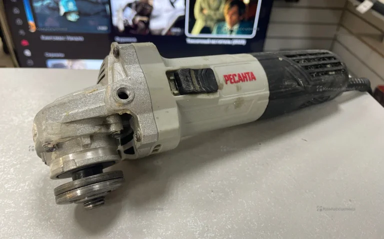 Углошлифовальная машина Ресанта УШМ-125/1100