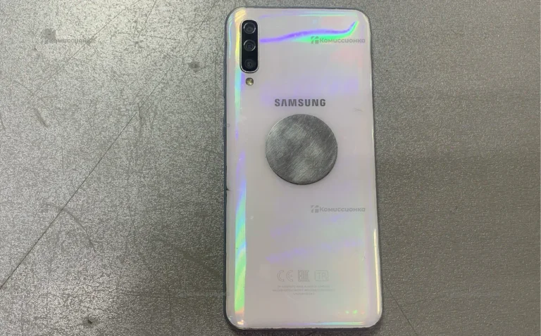 Samsung Galaxy A50 4/64 ГБ
