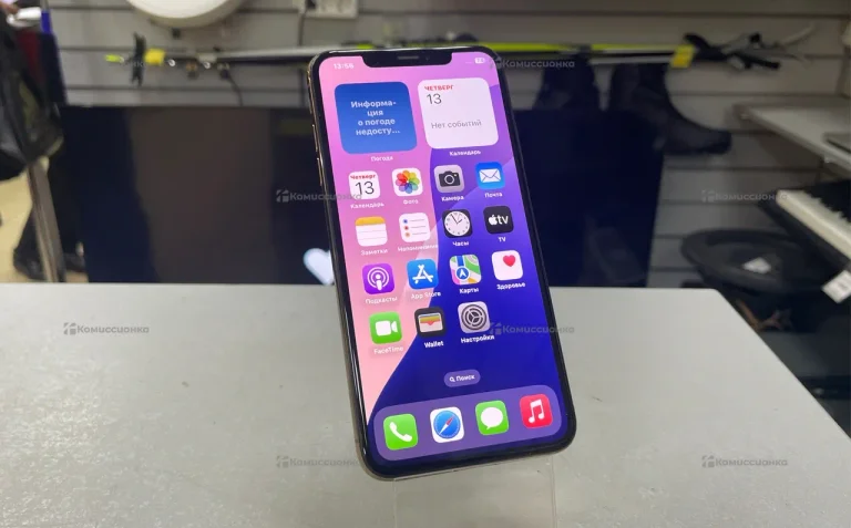 Apple iPhone XS Max 4/64 ГБ