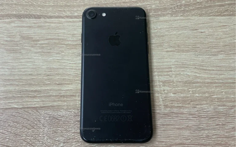 Apple iPhone 7 2/32 ГБ