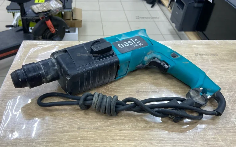 Перфоратор Oasis PR-65