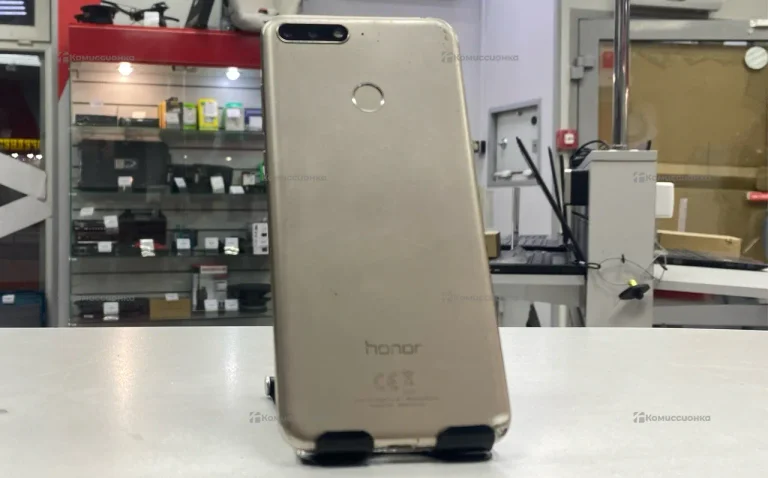 Honor 7C 3/32 ГБ