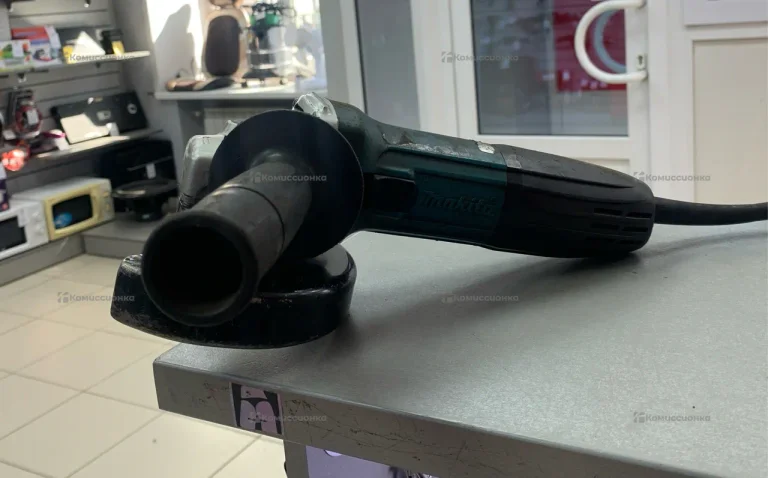 УШМ Makita 125mm GA5030R
