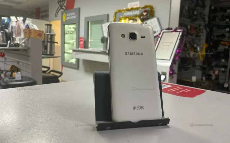 Samsung Galaxy J3 (2016) 1.5/8 ГБ