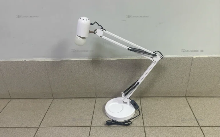 Настольный светильник Leek 60w