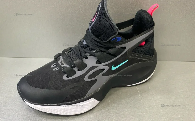 Кроссовки Nike Signal 43p