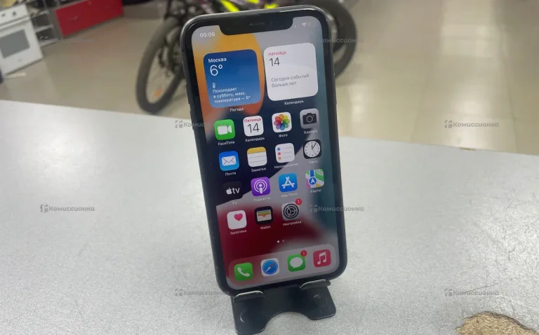 Apple iPhone 11 4/128 ГБ