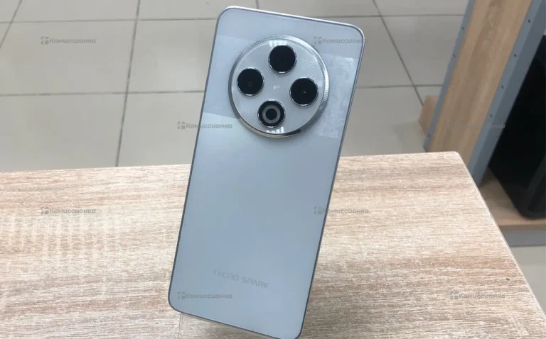 Tecno Spark 30 8/128 ГБ