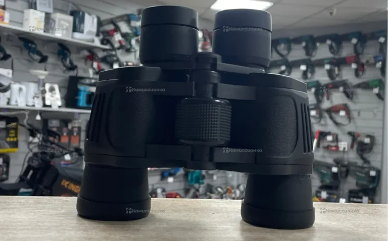 Бинокль Canon 8x40