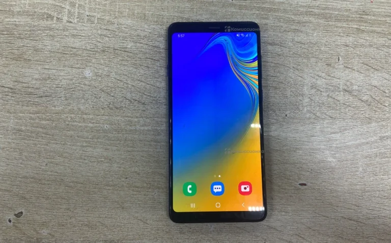 Samsung Galaxy A9 (2018) 6/128 ГБ