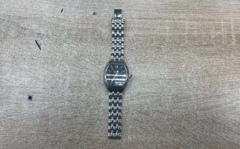 Часы  Auguste Raymond