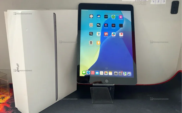 Планшет Apple iPad 8 2020 32GB WIFI