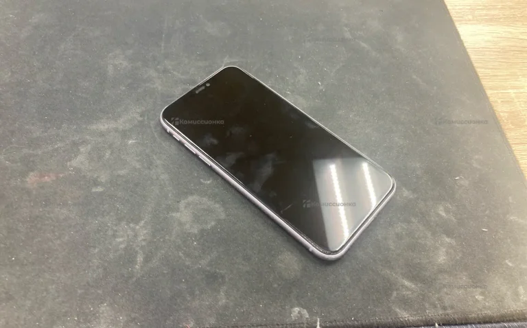 Apple IPhone 11 64Gb