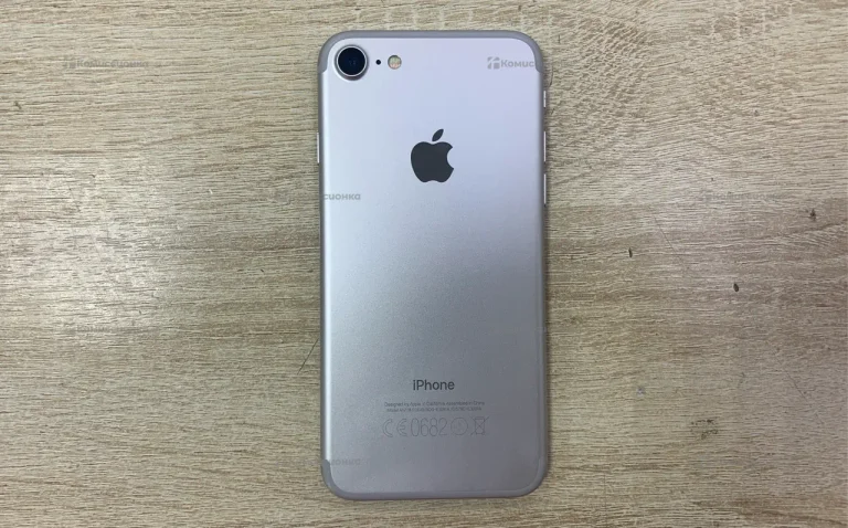 Apple iPhone 7 2/32 ГБ