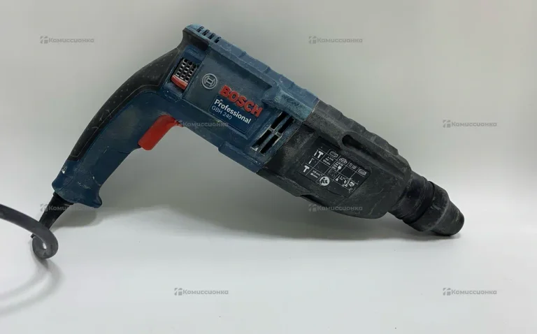 Перфоратор BOSCH GBH240