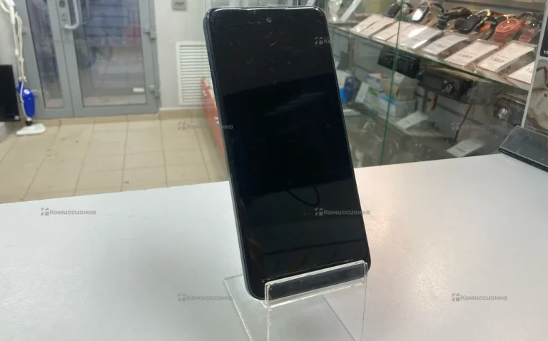 Infinix Smart 8 3/64 ГБ