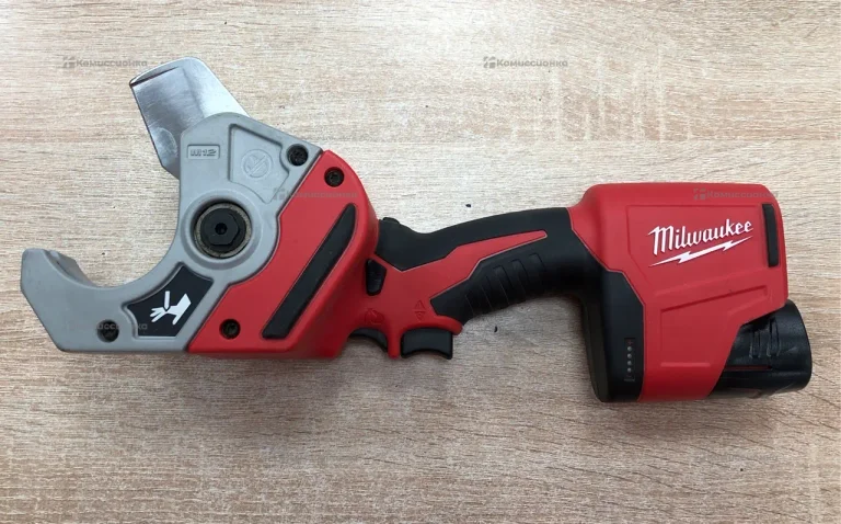 Труборез Milwaukee C 12 PPC