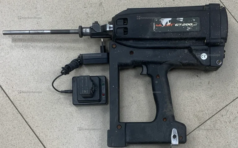 Монтажный пистолет molot gt-200ie