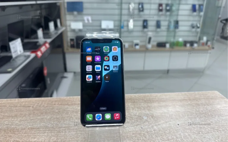 Apple iPhone 11 4/64 ГБ