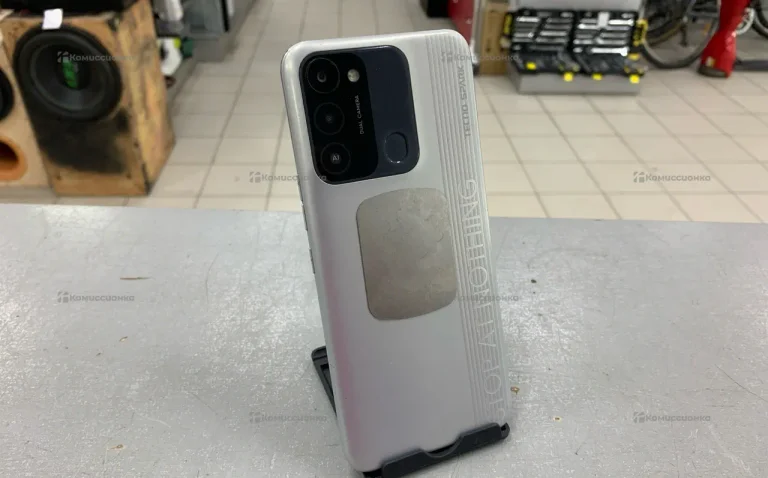 Tecno Spark 8C 4/64 ГБ
