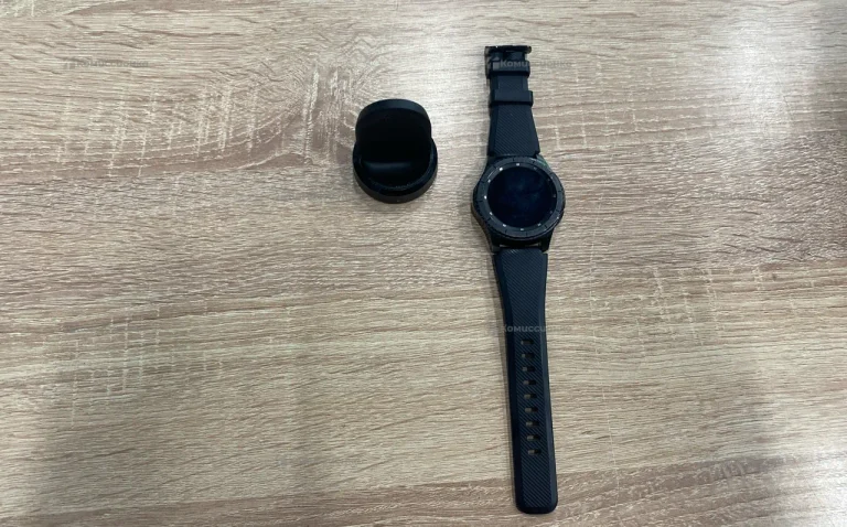 Часы  Samsung gear s3 frontier
