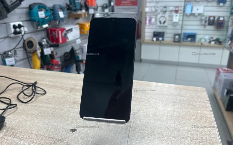 Samsung Galaxy A20 3/32 ГБ