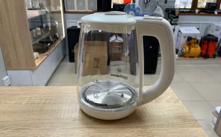 Чайник Redmond RK-G212S