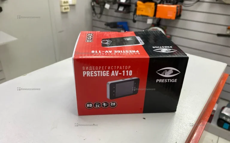 Видеорегистратор «Prestige AV-110».