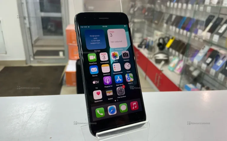 Apple iPhone SE (2020) 3/64 ГБ