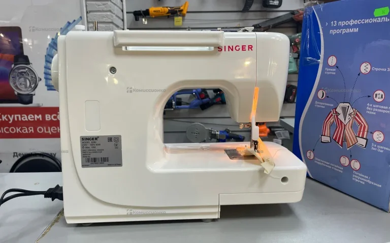 Швейная машина  Singer 8280